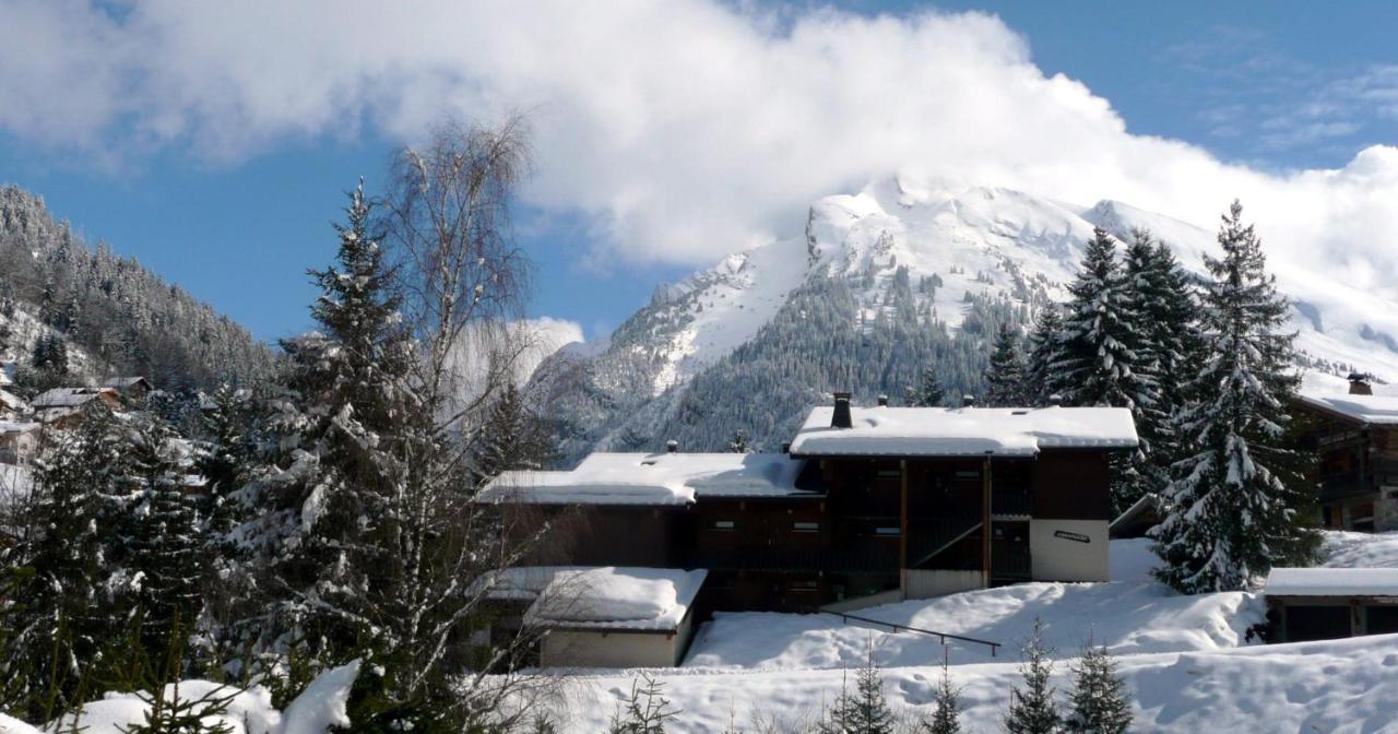 Apartment On The Slopes La Clusaz Exteriör bild